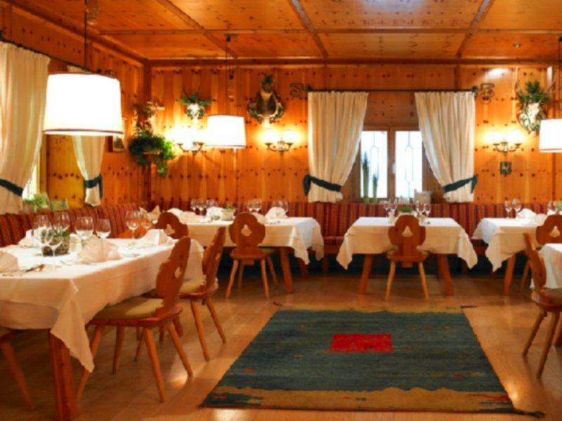 Raffl'S Tyrol Hotel Sankt Anton am Arlberg Exterior photo