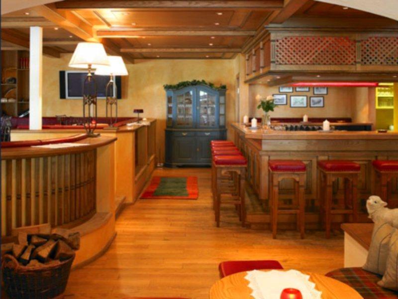 Raffl'S Tyrol Hotel Sankt Anton am Arlberg Exterior photo